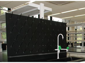 實(shí)驗(yàn)臺(tái)、安全柜、切片柜、西藥架等與信息技術(shù)咨詢服務(wù)的融合創(chuàng)新